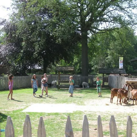 Ganzebeek 14 Pers. Alpesi faház Voorthuizen